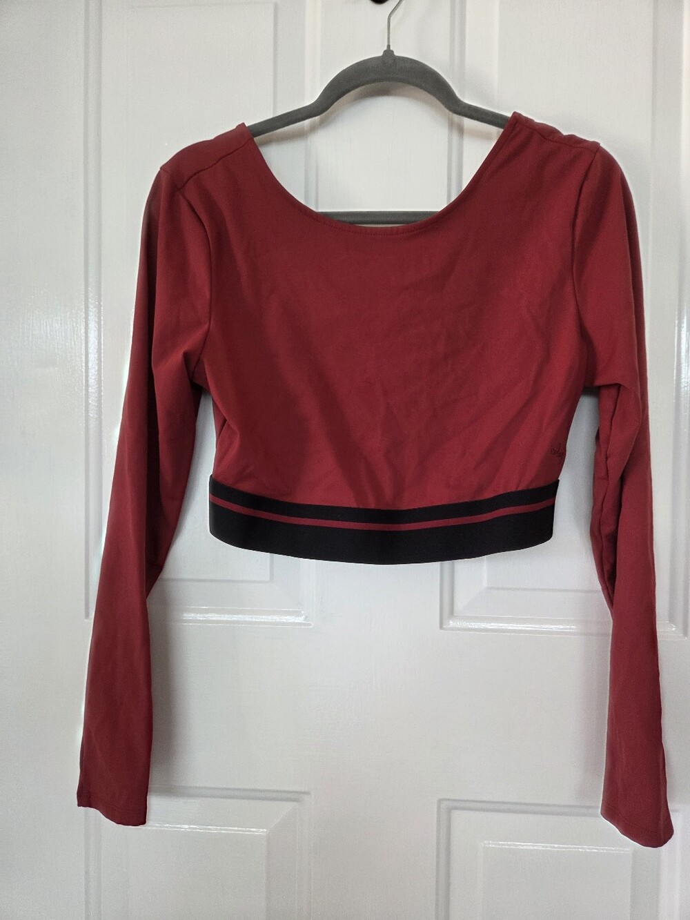 JoyLab Crop Long-Sleeve Top in Deep Red with Contrast Hem size L